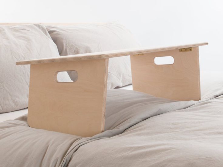 میز لپ تاپ تاشئ چوبی چند کاره مناسب استفاده روی تخت و مطالعه